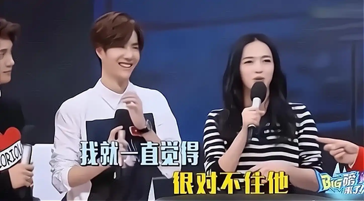 姚晨说:"王一博比较害羞,他才十六岁,一直为这件事感到不好意思","一