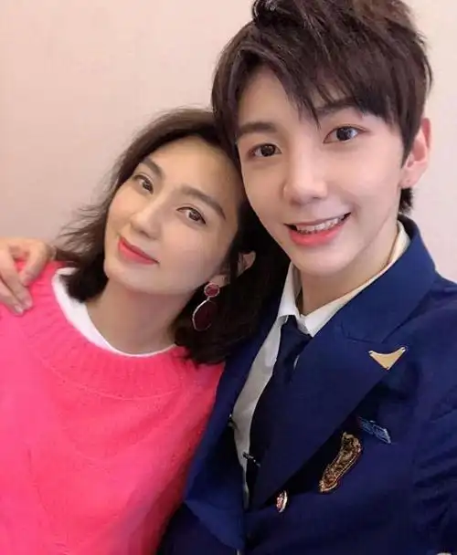 都不简单|王骁|王姬|张博宇|张丰毅|王馥荔|吕丽萍|洪金宝_网易订阅