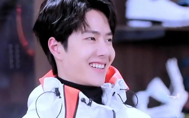 王一博治愈性笑容合集,一天的不开心,看到他笑就消失了