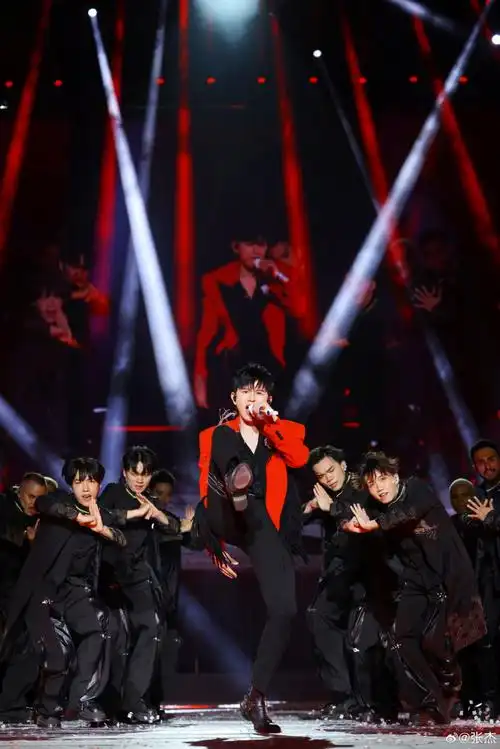 #张杰未live巡回演唱会##张杰未live开往1982巡回演唱会#