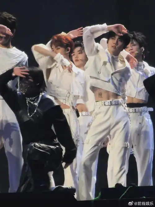 网友评价马嘉祺身材#马嘉祺演唱会随机舞蹈,网评全是在说马嘉祺档