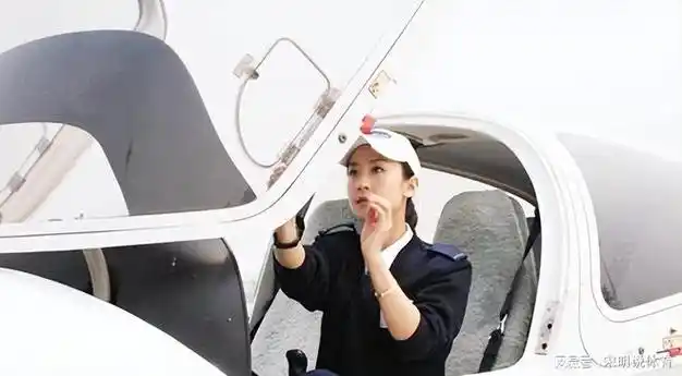 现实版"穆桂英", 开飞机, 嫁富豪, 果然是连谢娜都羡慕的女人|苗圃