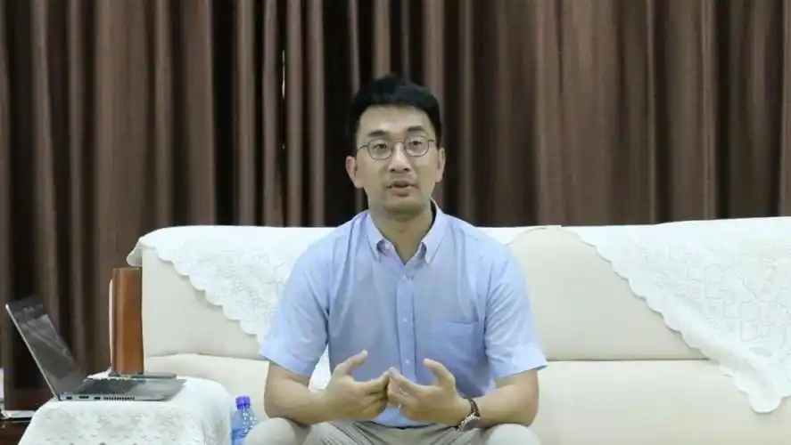 深职院智能制造技术研究院到我校参观考察