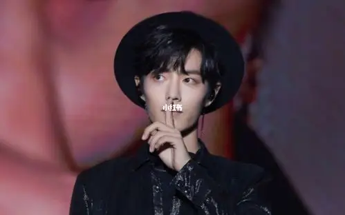 肖战笑起来真的好好看呀_向全世界安利肖战_娱乐_明星