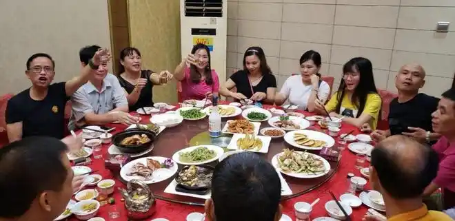 其实不是爱占便宜|陈酿|酒店|外卖_网易订阅