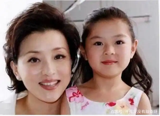 有种偏心叫"杨澜孩子",上帝给哥哥开了门,却没给妹妹开扇窗