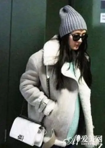 杨幂女儿心脏偏小虚惊一场 盘点扎堆生女儿女星