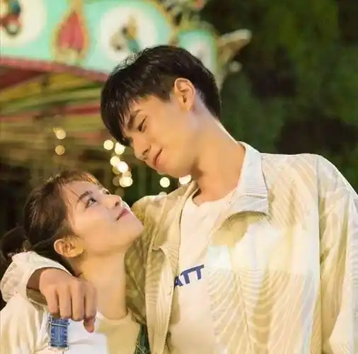 《青春须早为》钟楚曦饰富二代,人设不讨喜?有钱就花,没钱就干