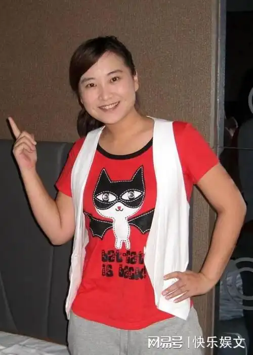 41岁贾玲暴瘦认不出!体重跌破200斤判若两人,不惧与张小斐比瘦 - 不惧