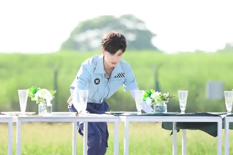 嗨放派暖心收官奇趣实验能否创造世界之最