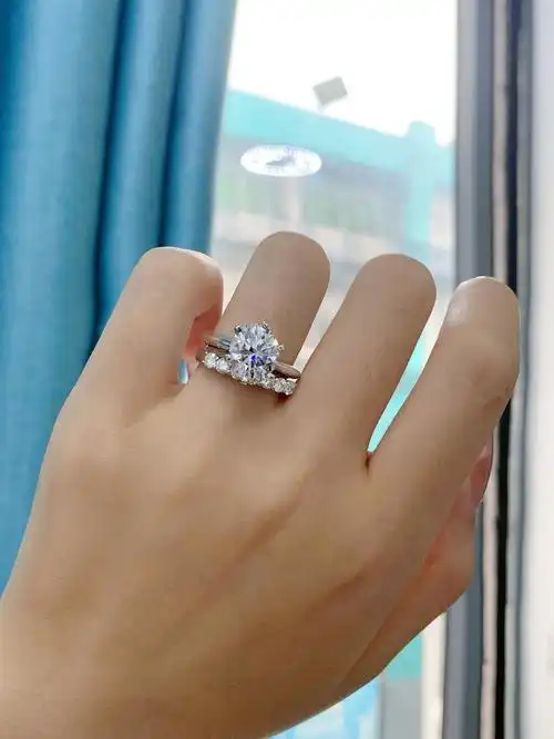 我的3克拉钻戒78