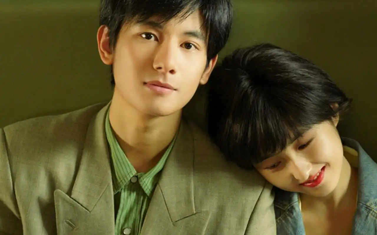 观后影评:张子枫主演爱情电影《穿过月亮的旅行》