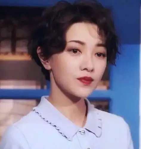 香港复古短发卷发图片 复古风情十足_卷发发型_西子美发网