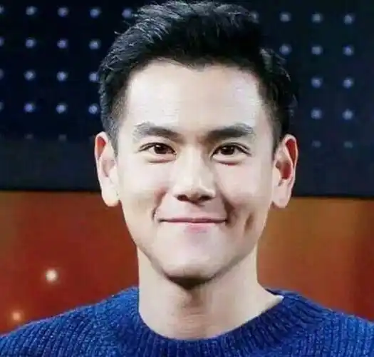 有种毁容叫彭于晏近照瘦到脱相脸型变锥子脸显沧桑