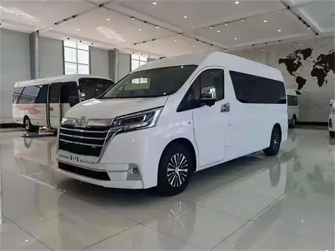 进口丰田海狮九座豪华商务车大号埃尔法