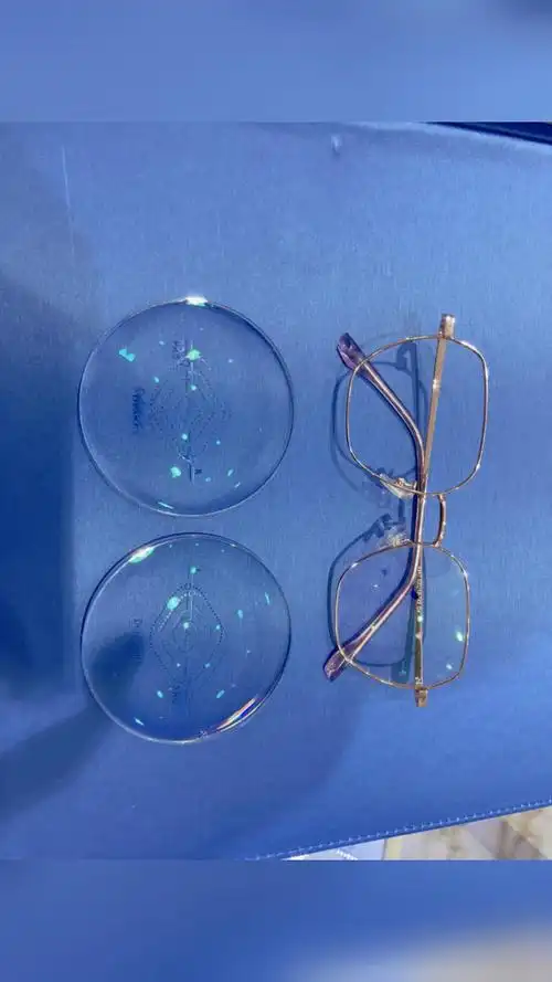 青少年离焦眼镜