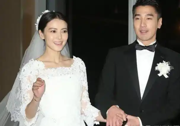 赵又廷破了婚变,家暴传闻,高圆圆被网友称赞高情商!