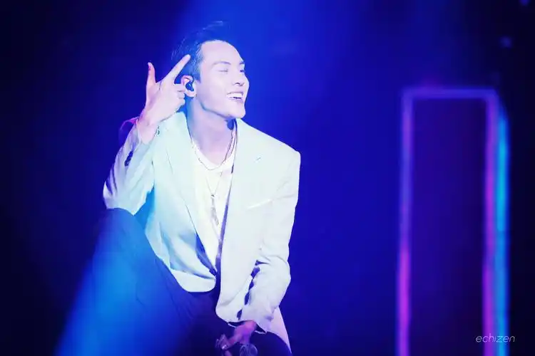 【陈伟霆】【cwt】【陈等等】 170422 重庆inside me巡回演唱会 3300