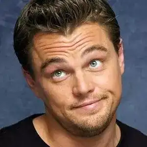 要知道,额头是否有一个挺拔好看的弧度,对面部的立体观感(尤其是侧颜)