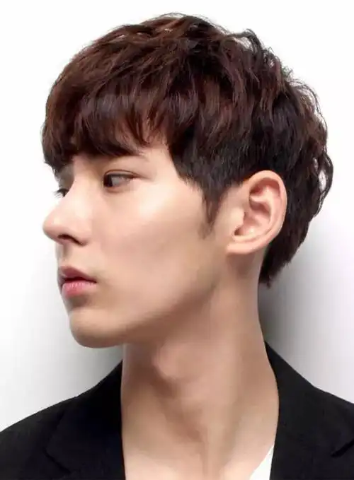 男生纹理烫发:保持多久,效果与注意事项