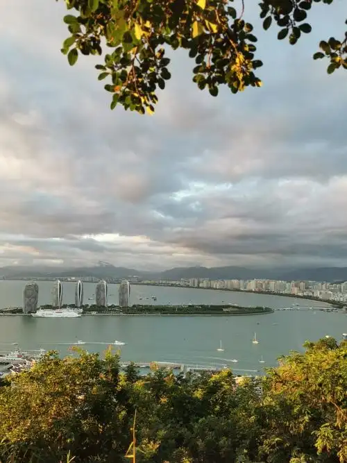 海南环岛游:(二)三亚【鹿回头风景区】