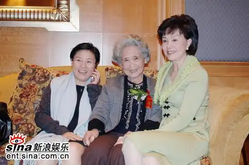 图文麻辣婆媳开机李少红鲁园与归亚蕾