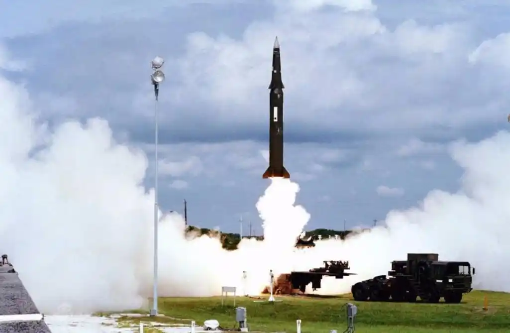 发射一枚东风21d导弹要花多少钱?难怪专家会说:一般人玩不起