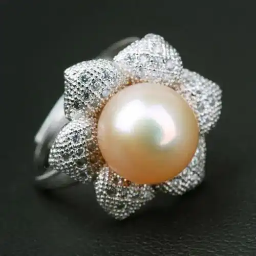 美人与珍珠是天生一对那么珍珠饰品该如何搭配和保养呢