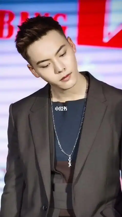 陈伟霆同款发型7878