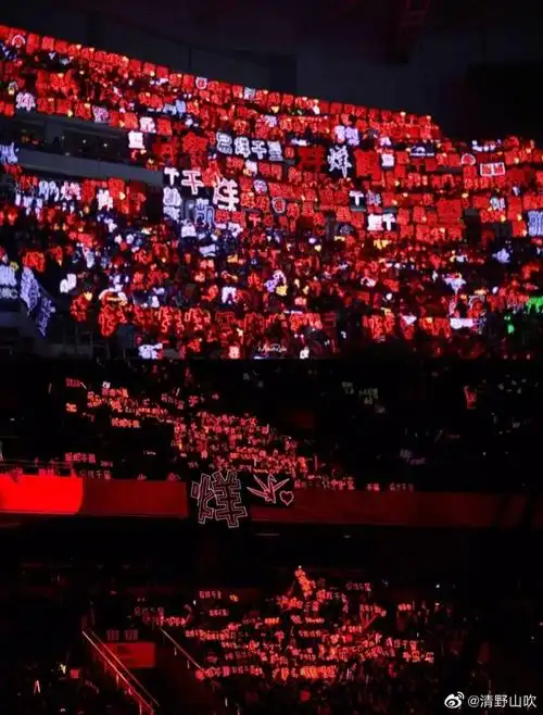 易烊千玺 删除  赞 (19)回应 来自                       豆瓣app