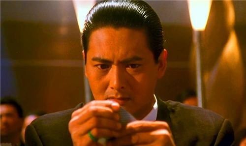 他是赌神高进原型:16岁横扫美国赌场,玩牌时必须在赌台放一水果_腾讯