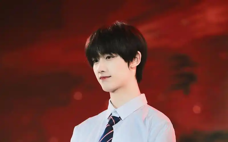 "台风少年团小队长丁程鑫","时代少年团小队长马嘉祺"