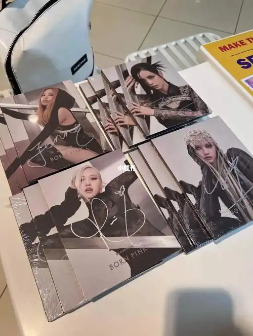 出blackpink亲笔签名专辑
