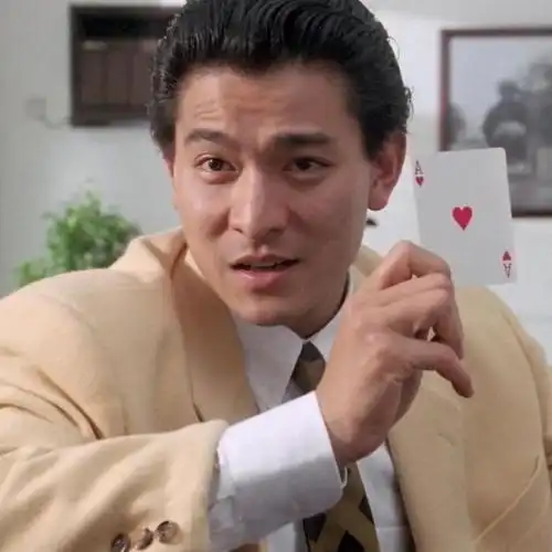 周星驰被王晶叫来客串赌侠结果风头盖过刘德华成为主角