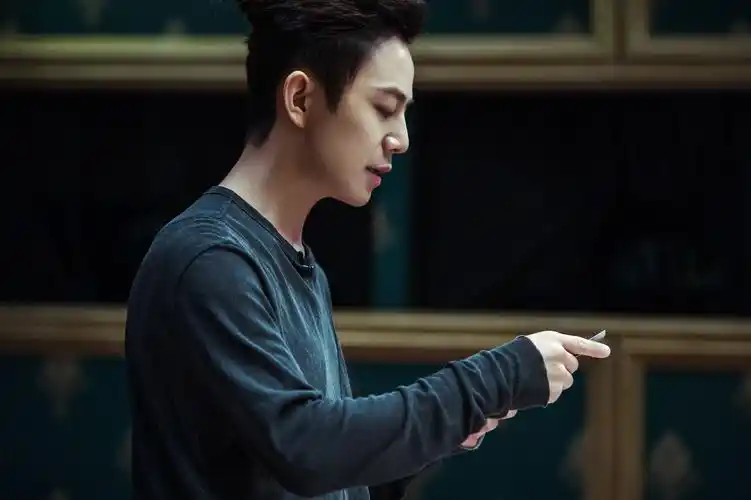 《明星大侦探3》高能升级 张若昀当场吓到跪倒