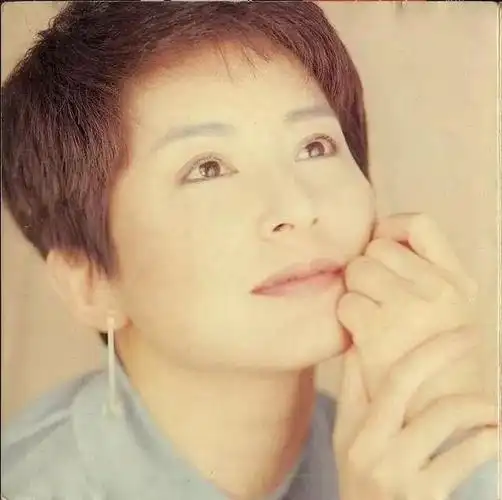 陈淑桦昔日歌坛天后坐拥千万豪宅如今60岁大隐于市19年仍单身