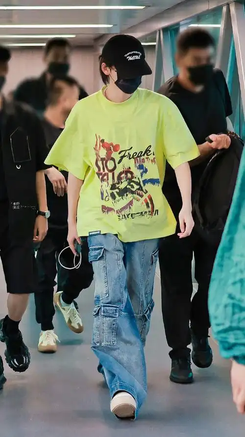 宋亚轩私服帅麻了