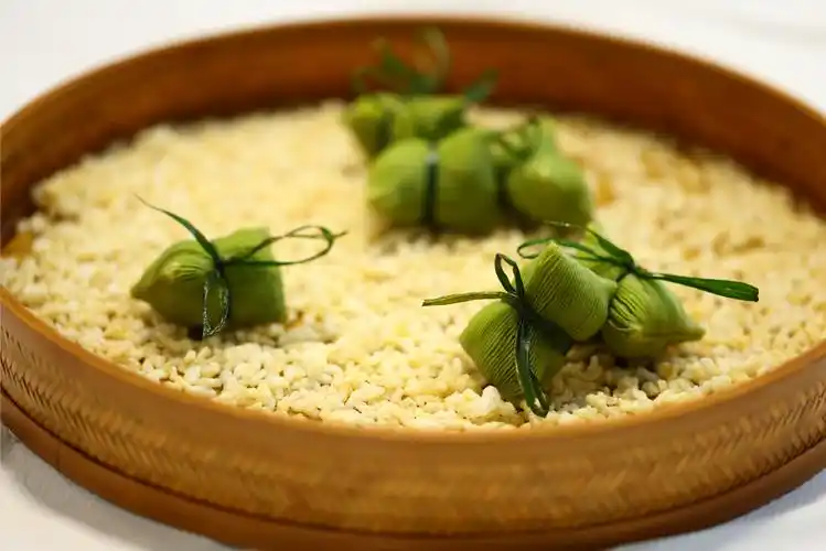 金龙鱼蝉联桂冠,创新融合6道菜品让中餐之美绽放世界舞台