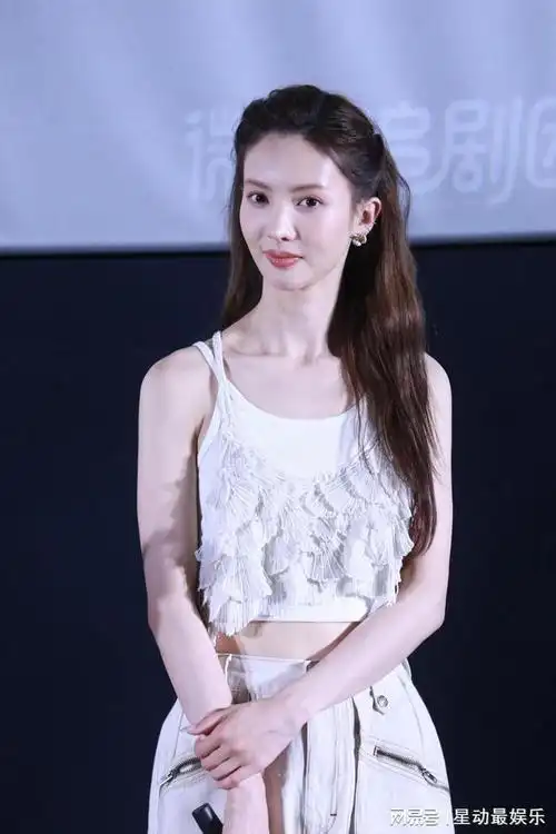 金晨平凡之路观影会打八段锦想带郭麒麟去淄博吃烧烤