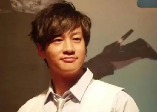 瘦成猴子就别演猛将何润东教你们什么才叫一夫当关万夫莫开