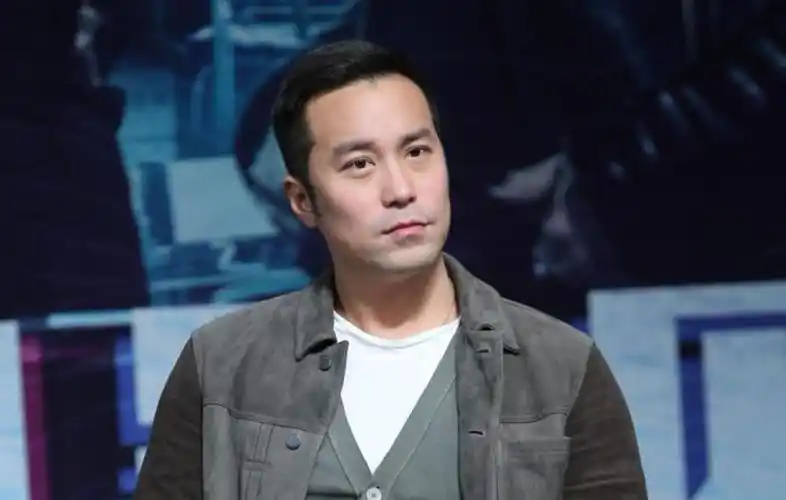 原创36岁张孝全近照儿子已经5个月了曾与万茜相恋10年后分手