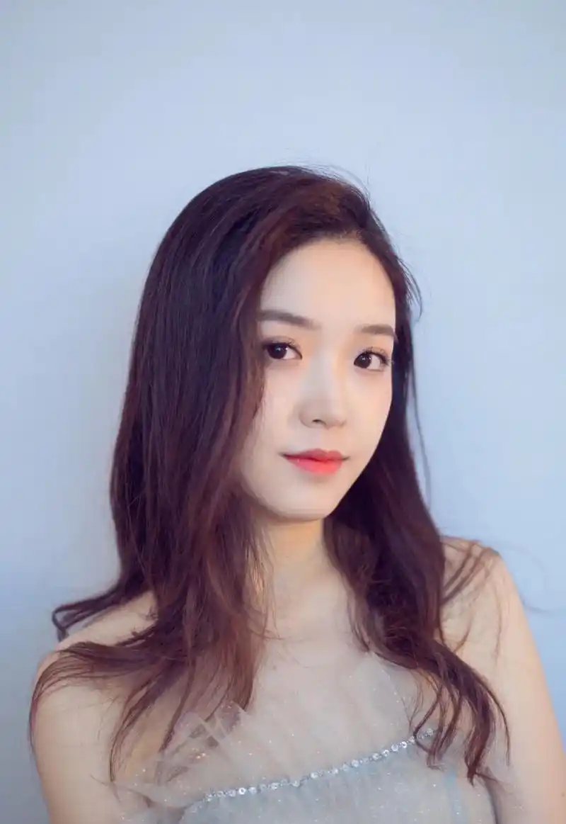 金雯昕的照片壁纸精选