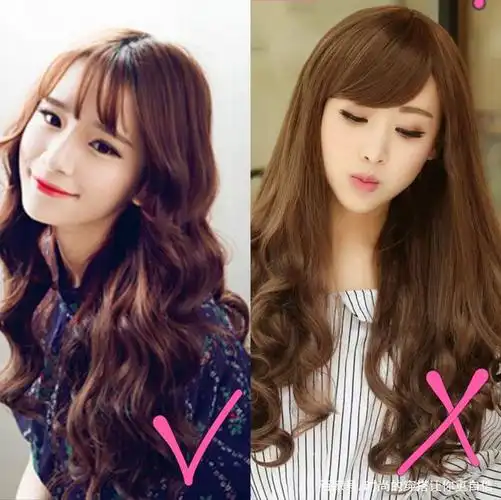 脸大的女生适合小卷还是大卷?卷发女生这样搭配,更显脸小