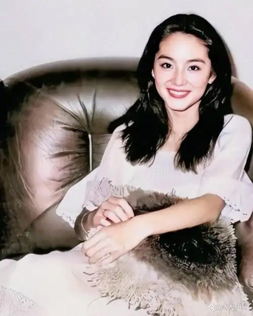 你没看过这样的林青霞!盘点一代女神罕见出演的 5 部喜剧!