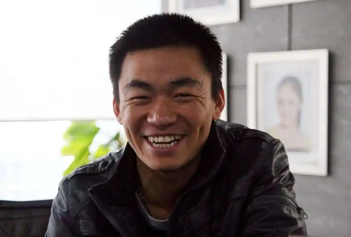 横店群演注册人数超10万,但他们当中难出新的王宝强,你赞同吗?