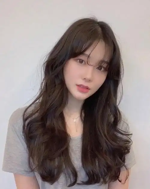 韩式浪漫卷发气垫烫女生中长发推荐