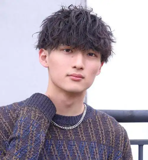 微胖男子剪短烫烫效果真不赖帅气还时尚