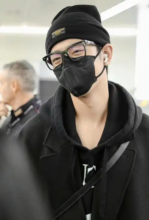 肖战的日常生活照对我更有杀伤力!__财经头条