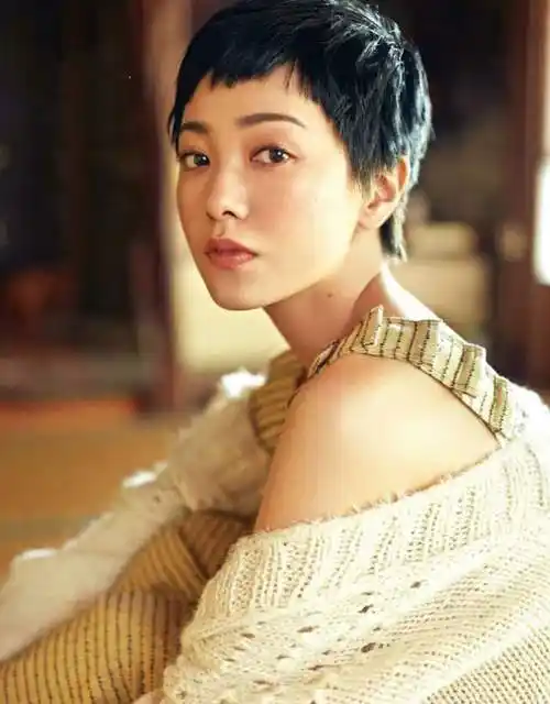 原创留短发很美的6位女星长发时期平平无奇一剪短发气质就来了