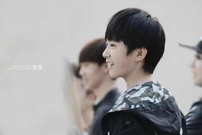 还没到14岁但感觉已经自己处理了太多事情(#易烊千玺电影小小的我